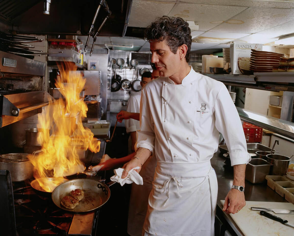 Chef Anthony Bourdain ganha cinebiografia e terá juventude retratada em novo filme