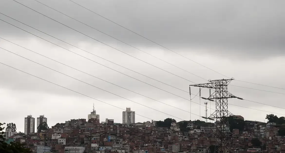 Defesa Civil alerta para temporais isolados e queda de temperatura em SP