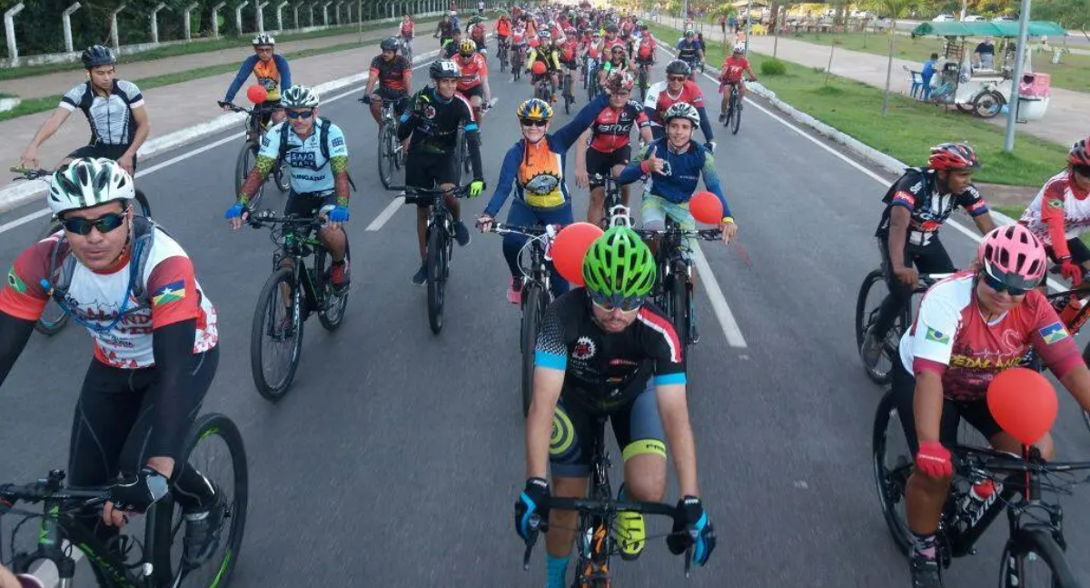 Ciclotour pela Vida do Detran-RO percorre pontos históricos de Porto Velho no Maio Amarelo