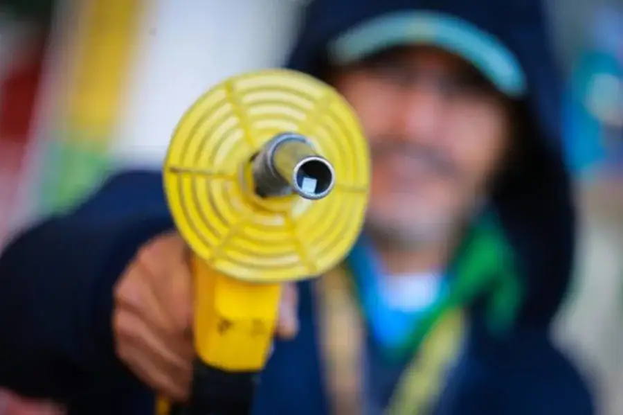 Governo Lula anuncia subsídio de até R$ 0,89 no litro da gasolina