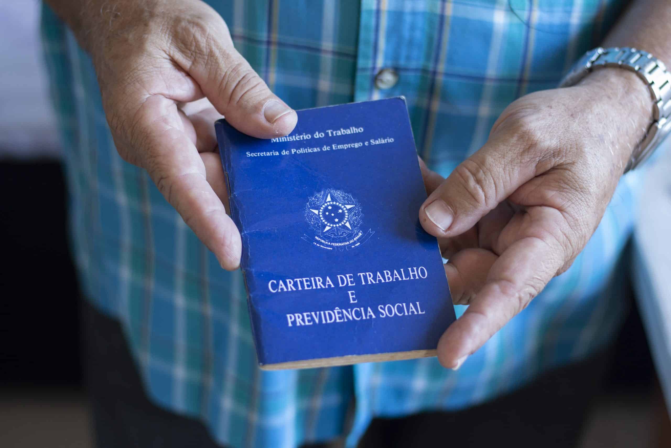 Desemprego sobe para 5,8% no trimestre encerrado em abril, diz IBGE