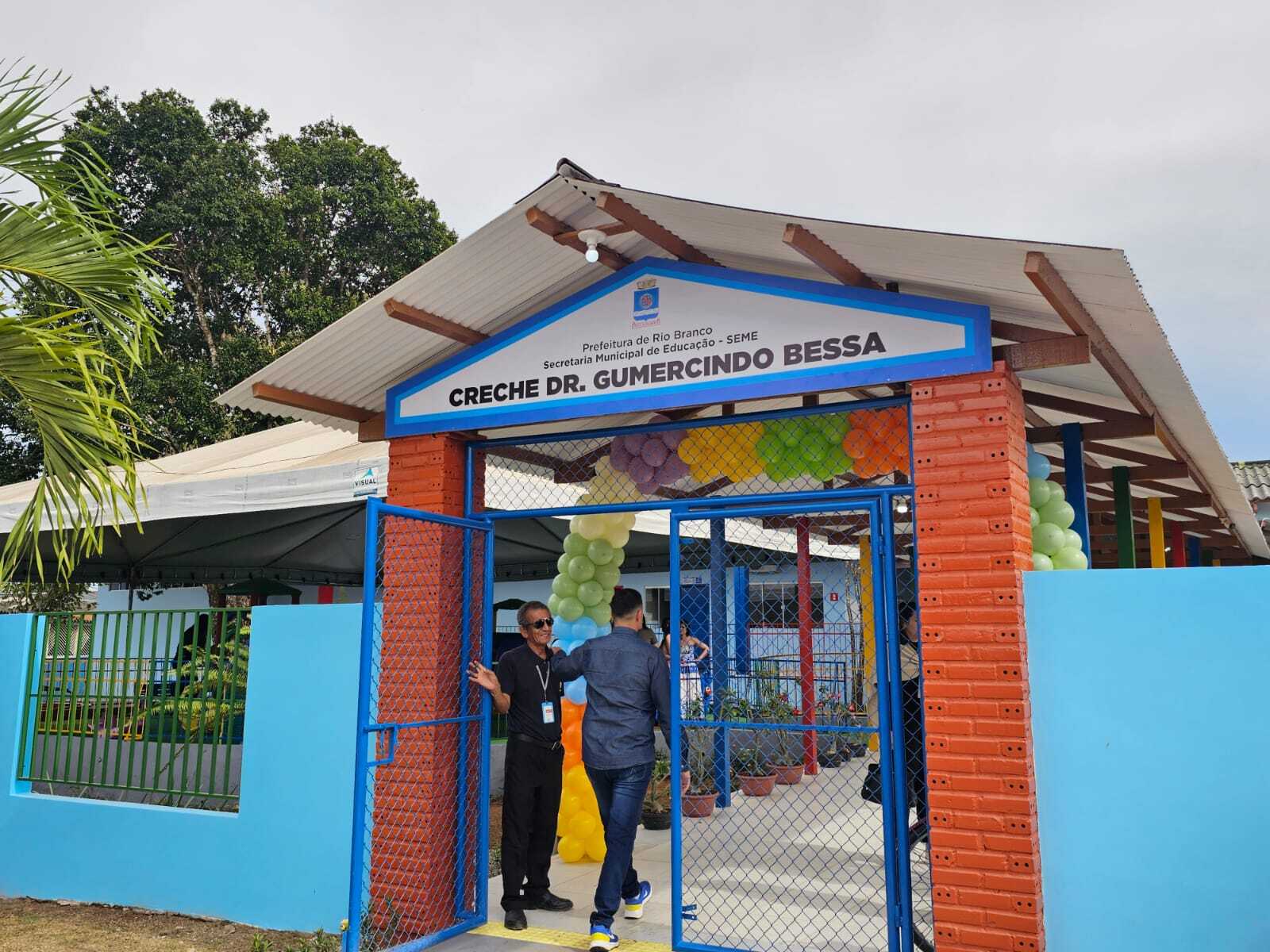Prefeitura reinaugura creche no Universitário após reforma de mais de R$ 823 mil em Rio Branco