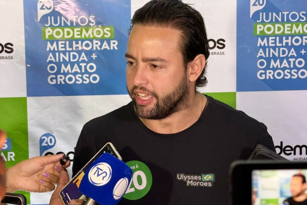 Servidor público, ex-deputado não bate ponto e já recebeu R$ 785 mil…