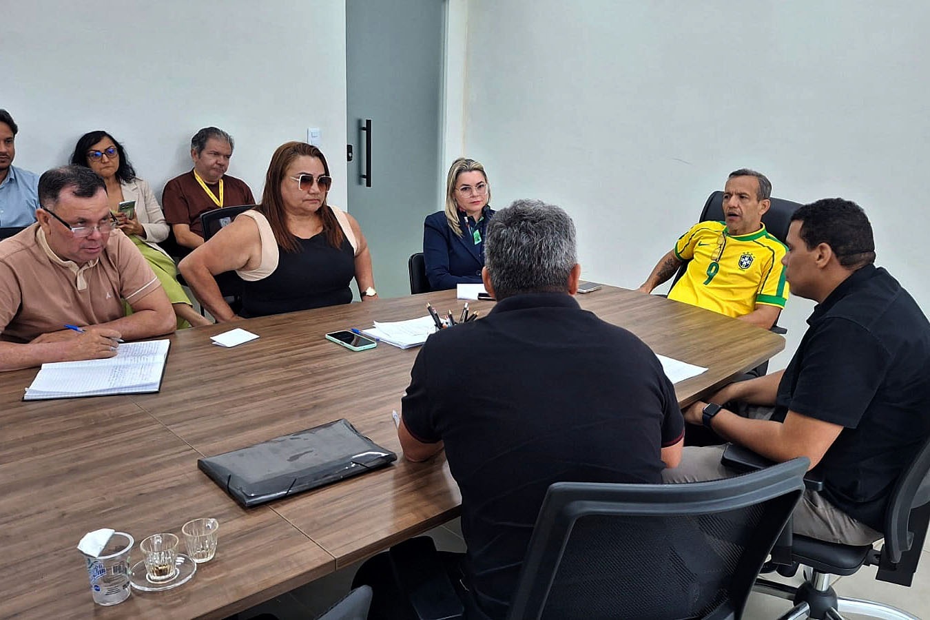DaLua se reúne com representantes do Sindicato das Categorias Auxiliares em Extinção – Diário do Amapá