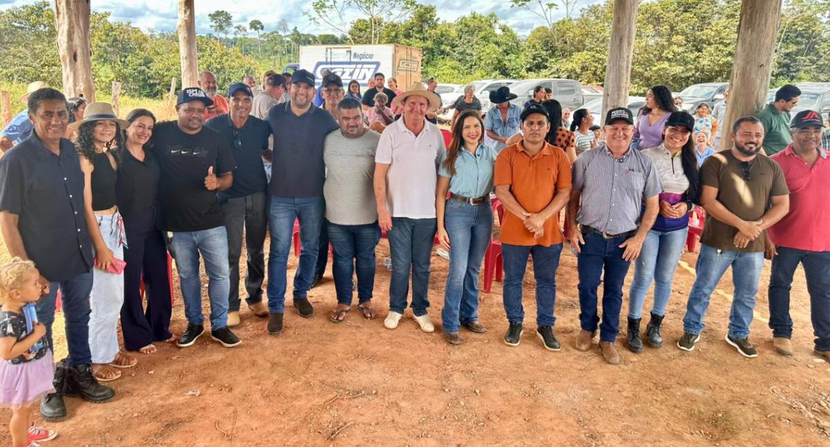 Deputada Federal Cristiane Lopes reforça apoio ao produtor rural durante solenidade em Cujubim