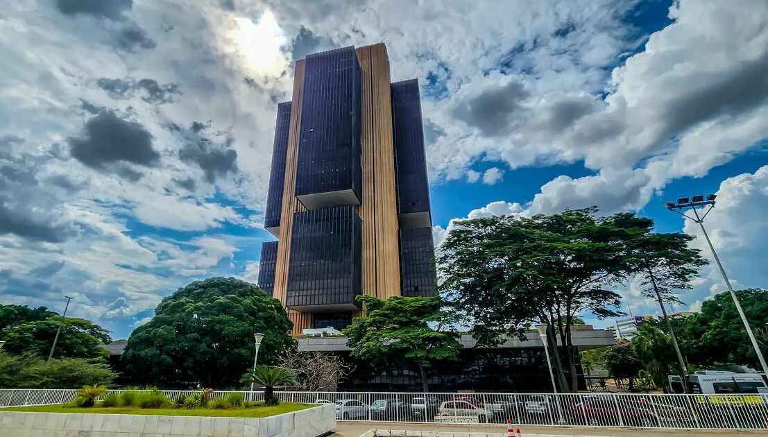 Bancos transferem R$ 5,7 bi de valores esquecidos para o Desenrola