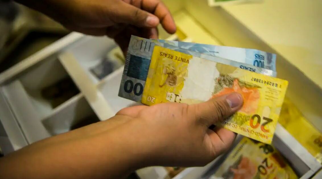 bancos devem transferir valores esquecidos a fundo público