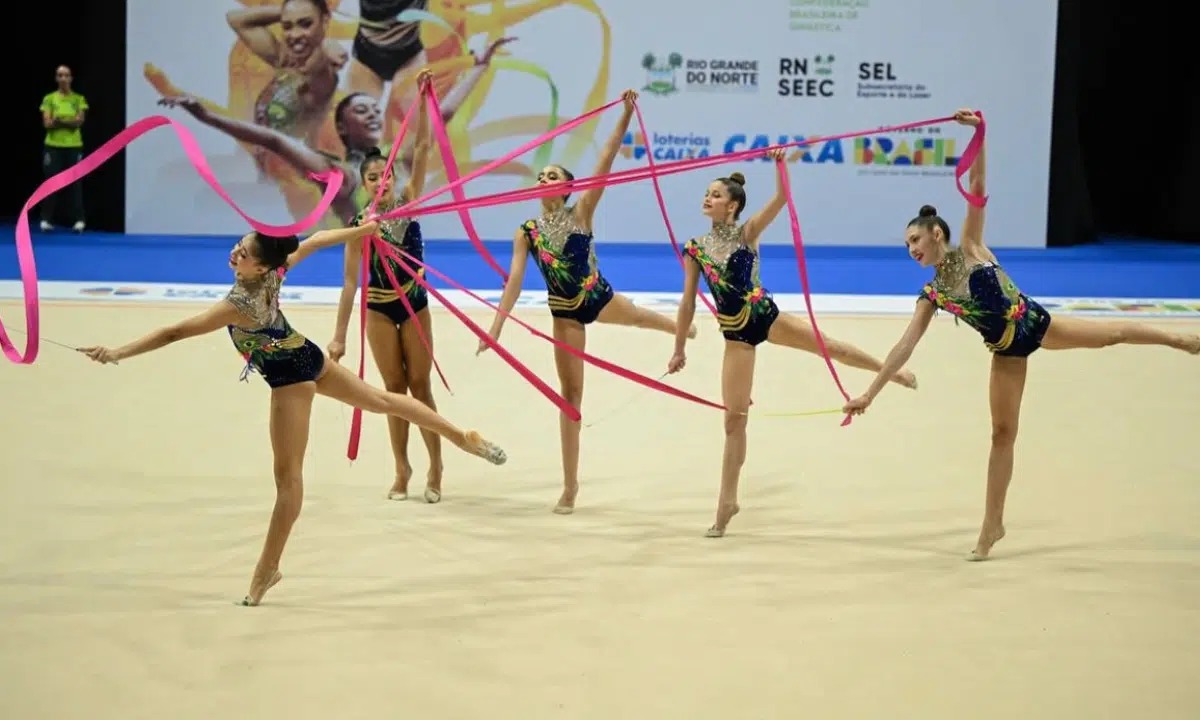 Seleção juvenil de ginástica rítmica viraliza com hit de Joelma em nova série
