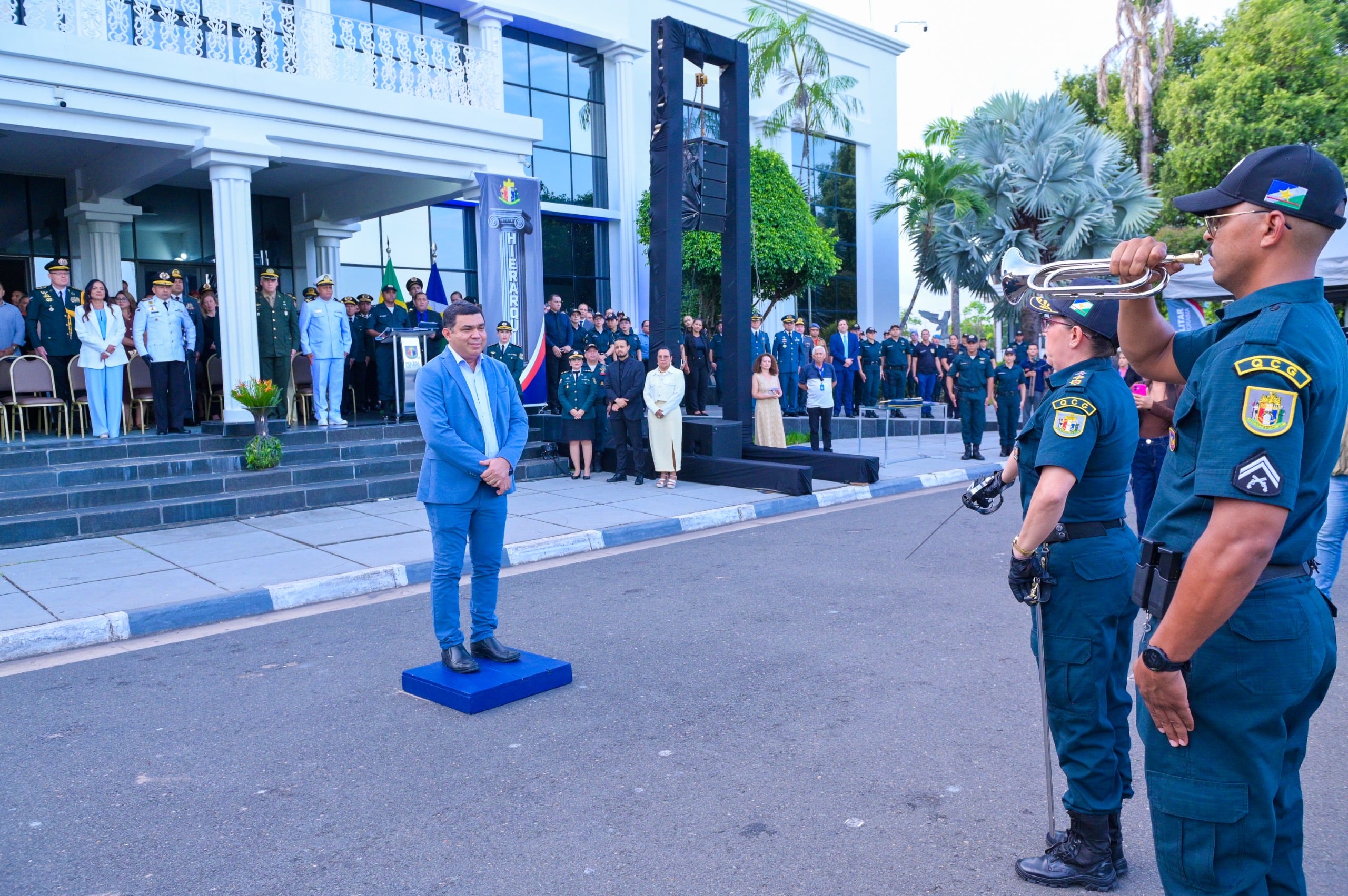 Governador anuncia concurso com 600 vagas para a PMRR