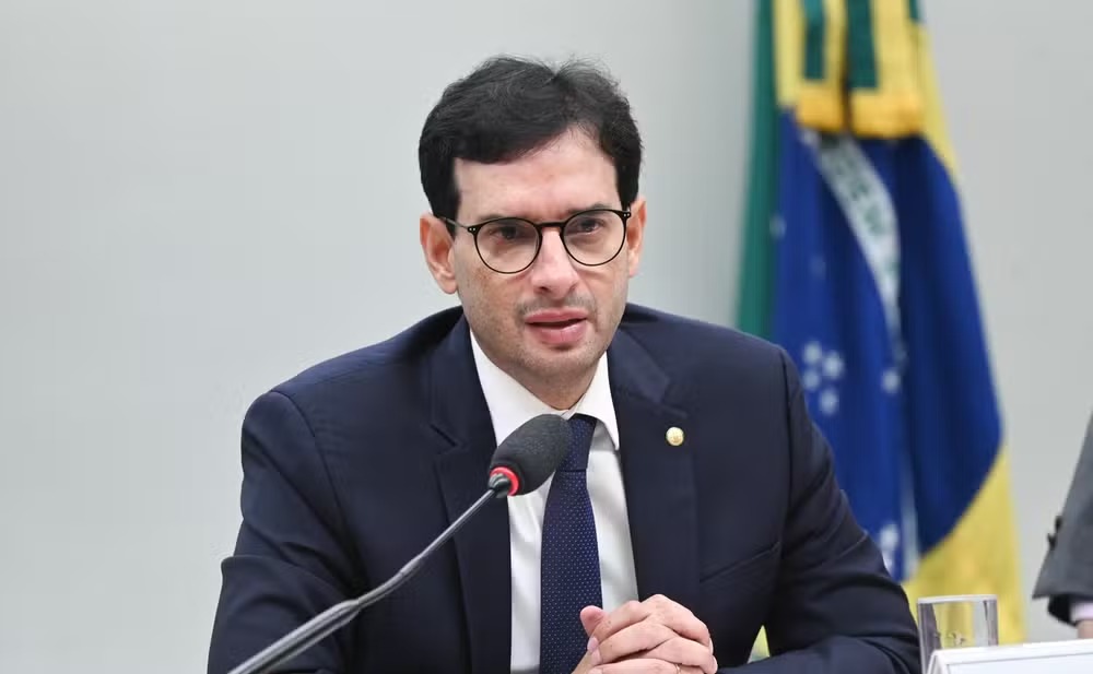 relator propõe votação na Câmara em 26 de maio