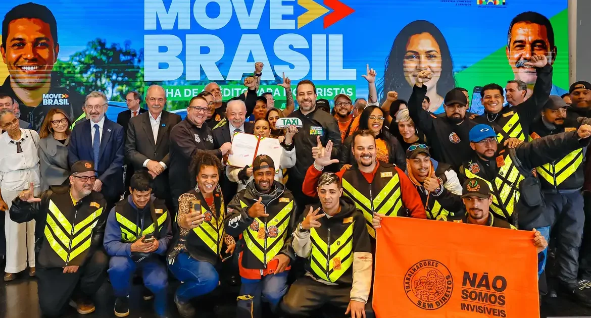 Lula cria programa de R$ 30 bilhões para motoristas de aplicativos