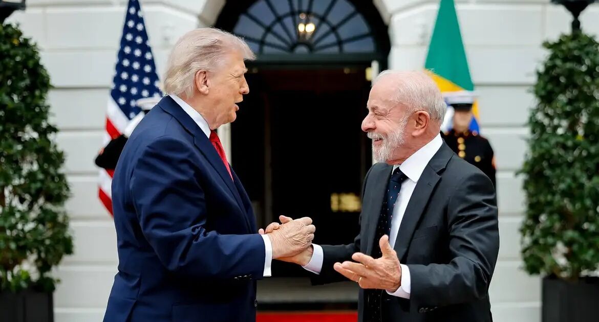 “Ninguém respeita lambe-botas”, diz Lula sobre reunião com Trump