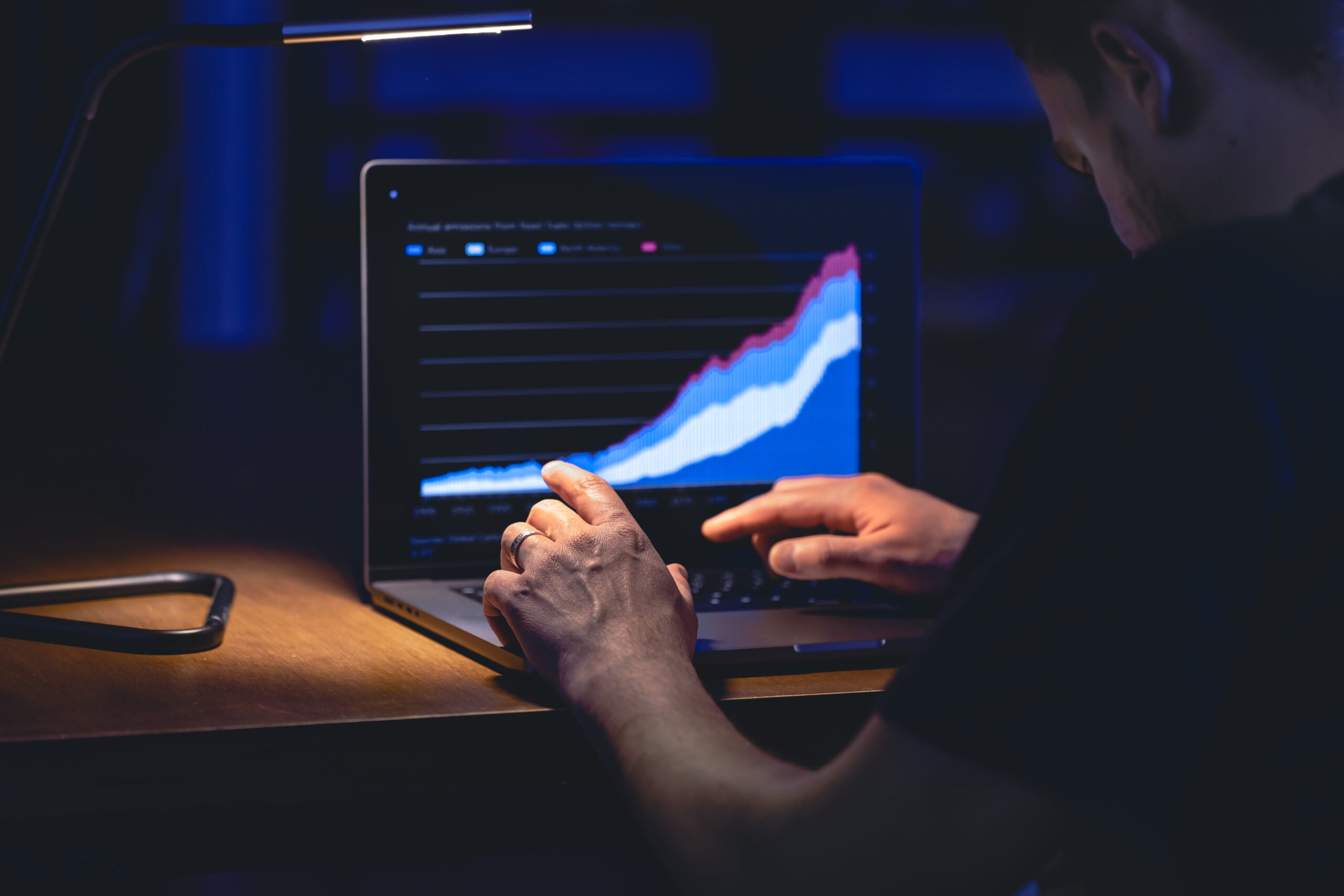 Onde investir se a dívida atingir 100% do PIB do Brasil?