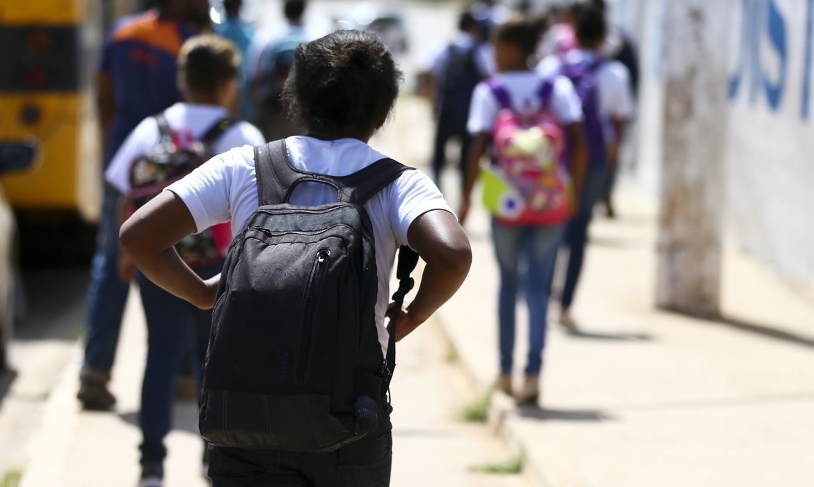 Mais de 170 mil escolas participam da coleta de dados da primeira etapa do Censo Escolar 2026