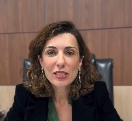 Ministra responde Nikolas sobre ponte parada no Acre