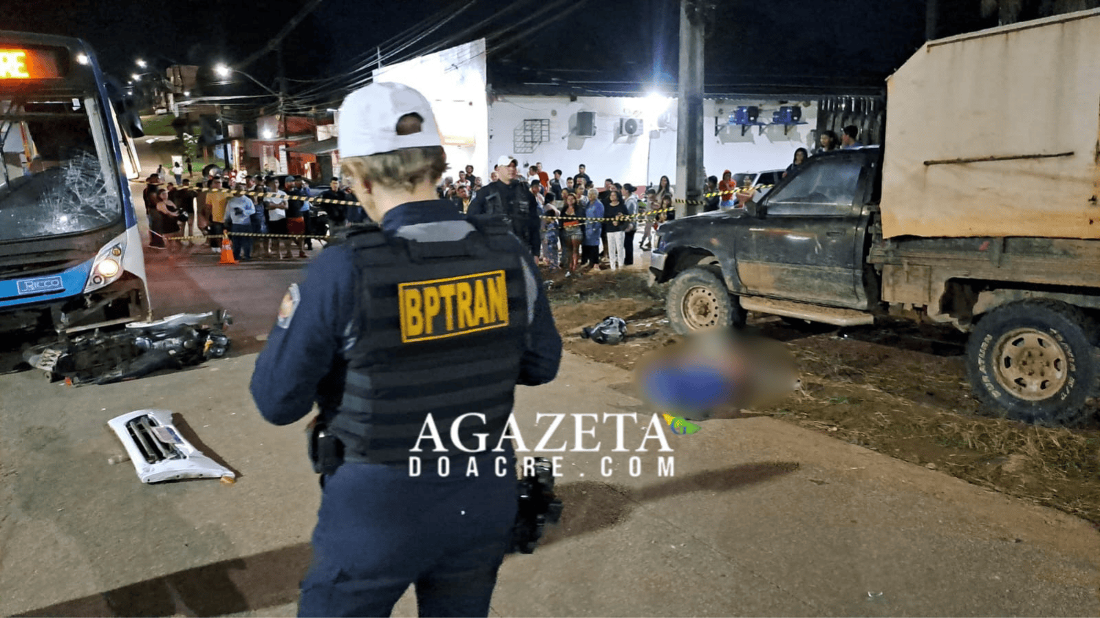 Motociclista morre após bater em ônibus no Novo Esperança, em Rio Branco