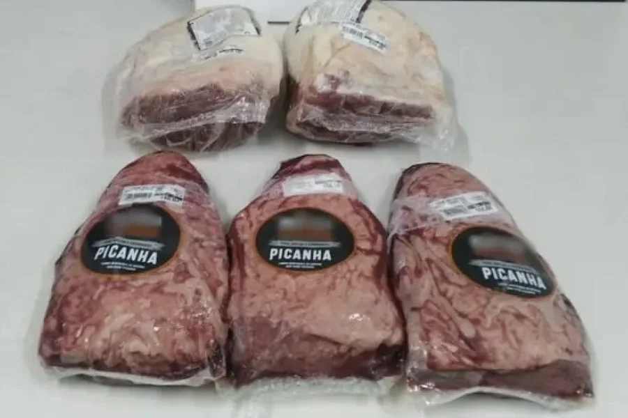 Homem é preso ao esconder picanha na cintura