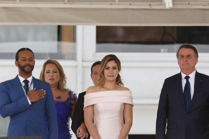 Ex-intérprete de Bolsonaro é suspeito de estupro contra alunos surdos