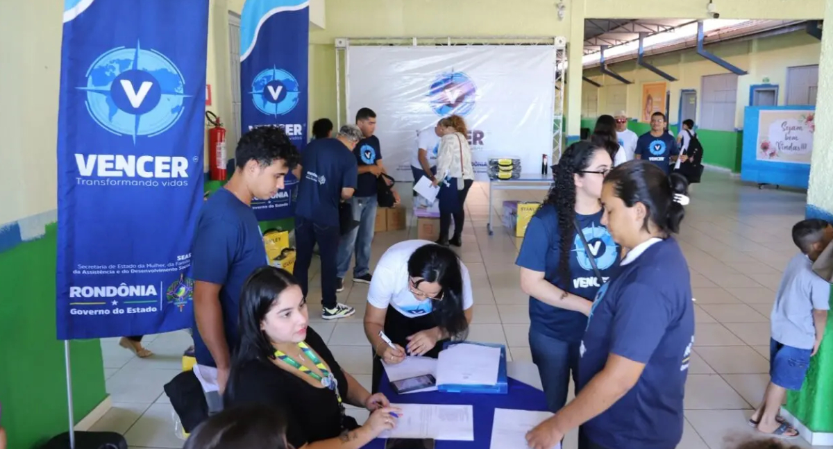 Programa Vencer entrega mais de R$ 240 mil em kits profissionais