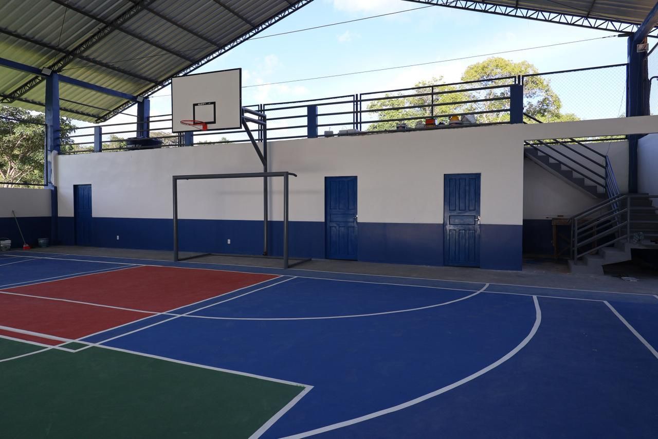 Malafaia entrega quadra esportiva e lanchas para Assistência Social de Ferreira Gomes – Diário do Amapá
