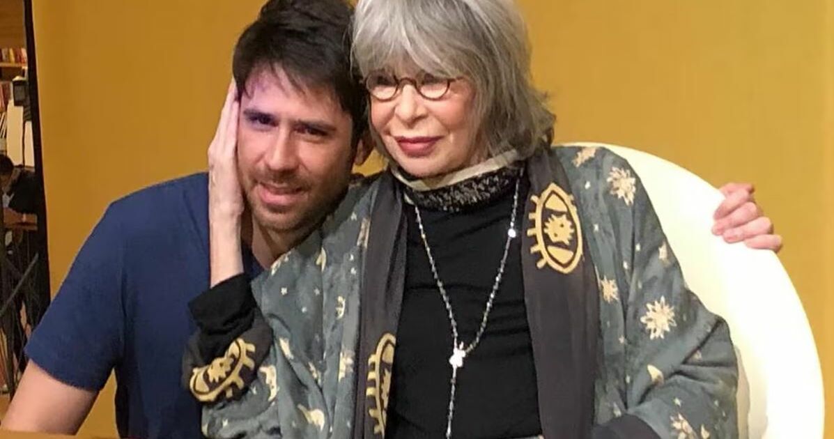 Filho de Rita Lee abre acervo e mostra anotações inéditas da cantora