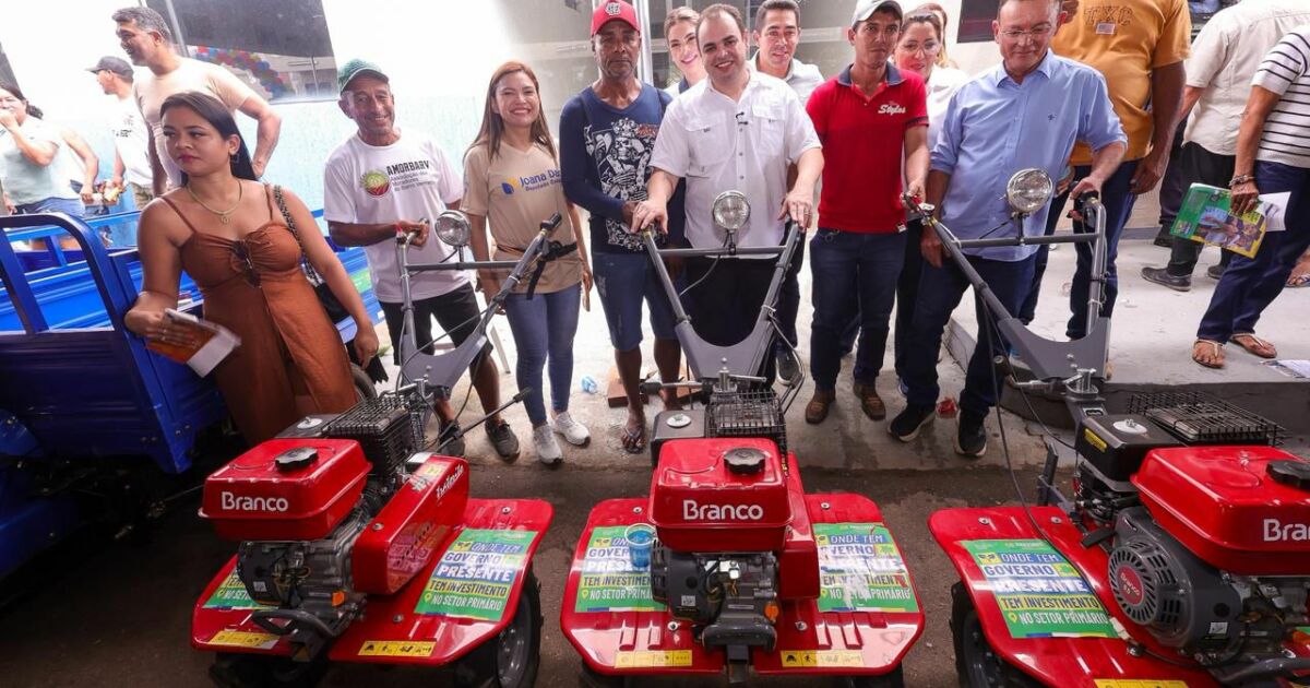 Investimento de R$ 870 mil, Humaitá e Manicoré recebem implementos agrícolas