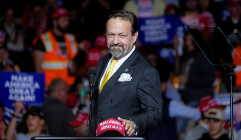 Assessor de Trump acusa China de usar fentanil para matar americanos