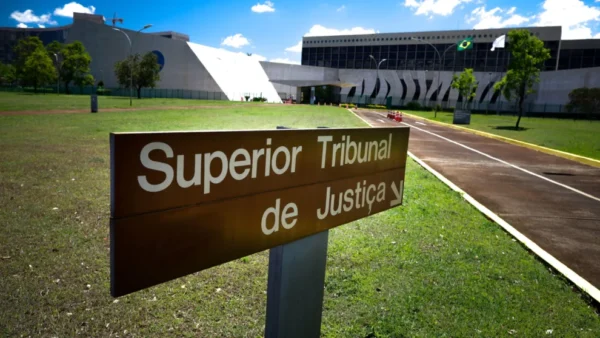 STJ abre investigação sobre uso de inteligência artificial para tentar manipular sistema de processos