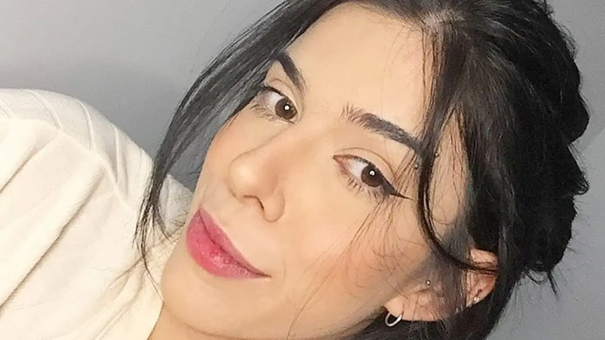 Mãe de Thaís Medeiros celebra retorno da filha após internação na UTI