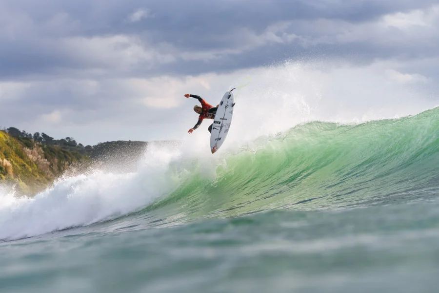 Ataque de animal marinho a fotógrafo interrompe semifinal da WSL