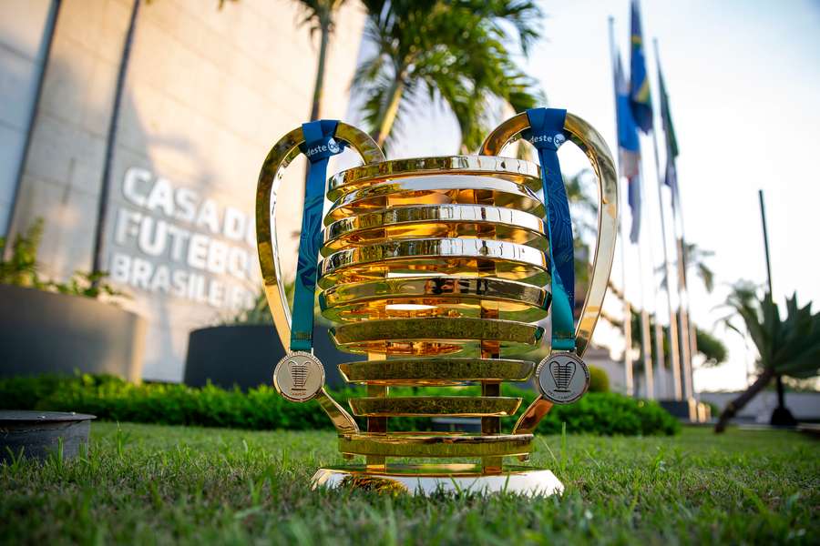 É decisão! Fortaleza e Vitória iniciam disputa pela Copa do Nordeste com transmissão da TV Difusora