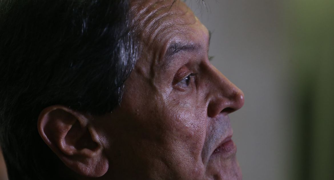 Moraes e Dino negam recurso de Roberto Jefferson em julgamento sobre multa