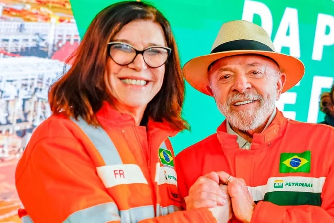 Lula critica privatizações e diz que há tentativa de enfraquecer a Petrobras