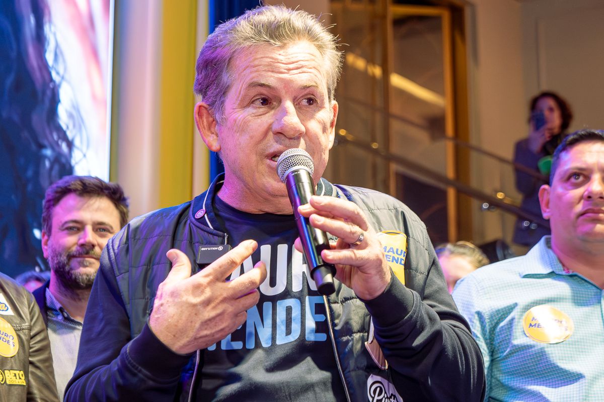 Mendes: Não é a direita nem a esquerda que coloca comida na mesa