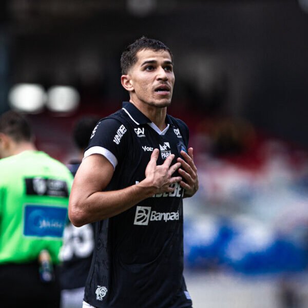 “Estamos no caminho certo”, diz Vitor Bueno após vitória em cima do São Paulo