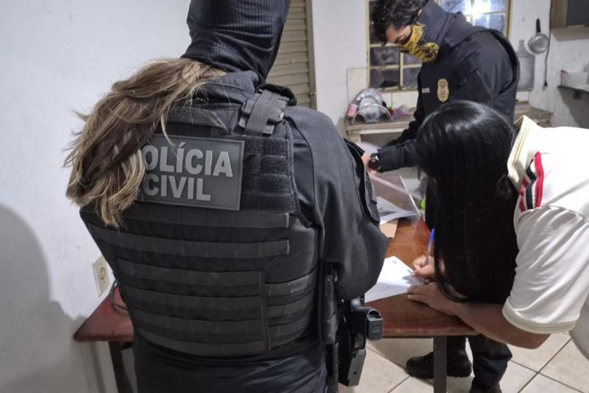 Polícia prende 5 de facção que cobrava "taxa" de empresários em MT…