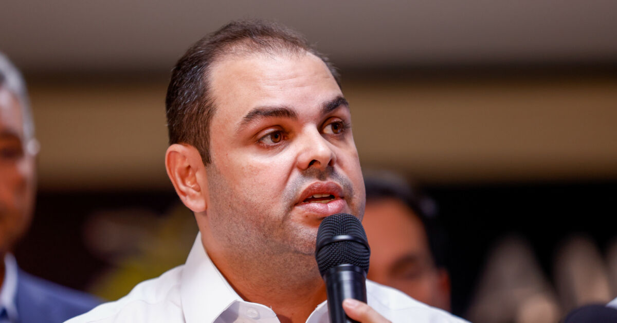 “Narrativa da velha política para me atacar”