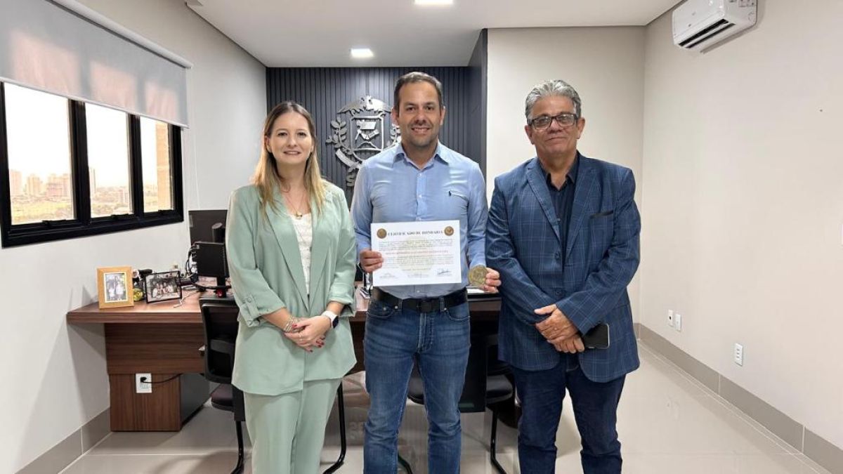 Secretário de Justiça recebe Moeda Honorífica Guardiões da Fronteira por atuação na segurança pública…