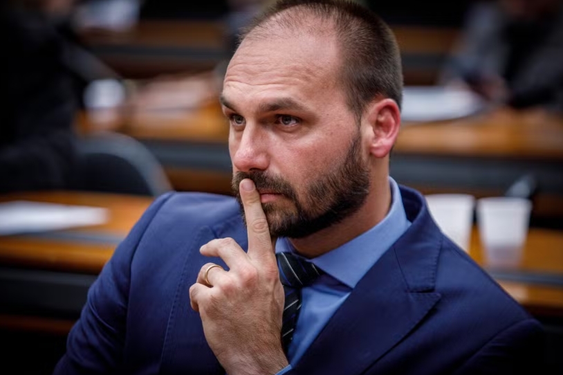 STF julga Eduardo Bolsonaro por articulação de tarifaço dos EUA nesta terça-feira (16)