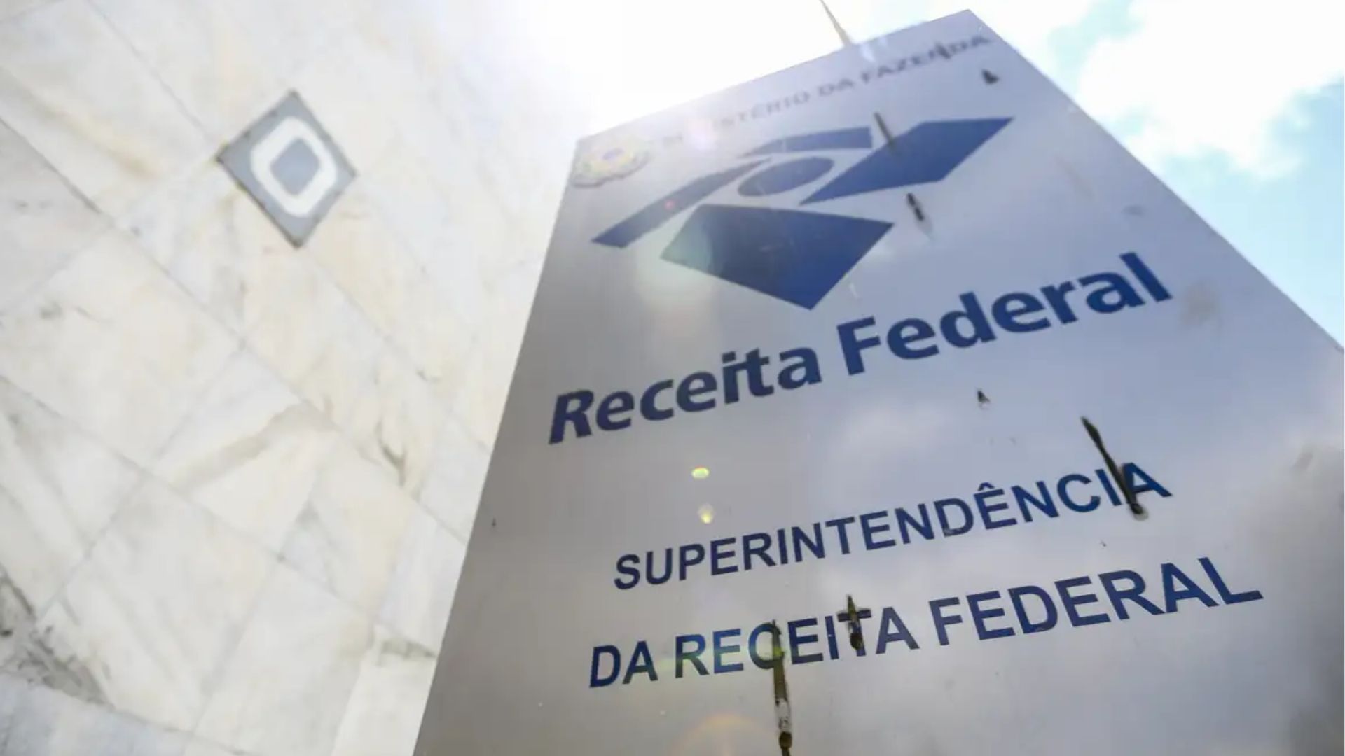 Receita Federal pagará lote especial a contribuintes com restituições de até R$ 1 mil