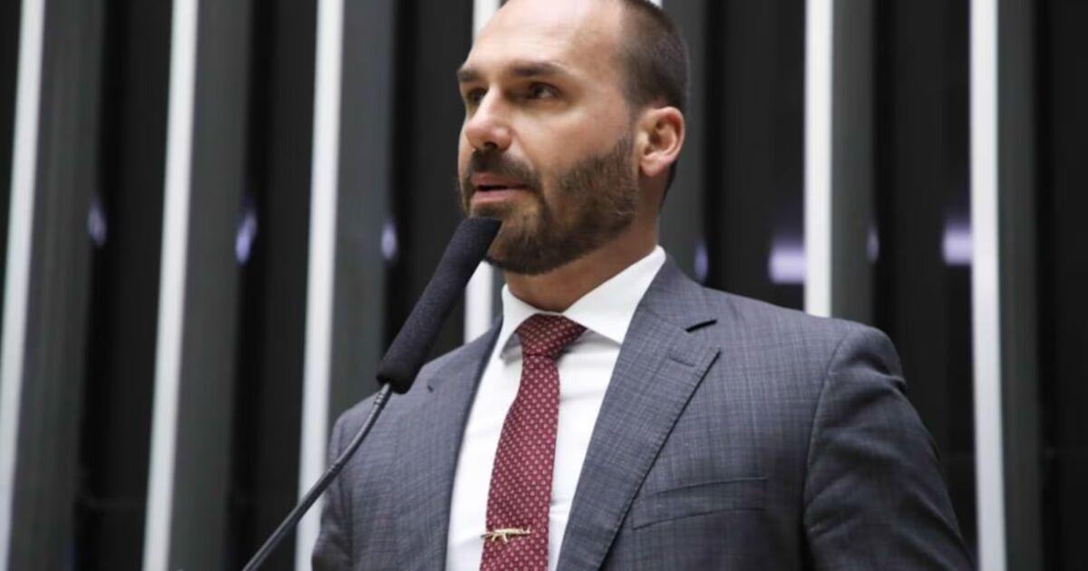 Eduardo Bolsonaro pede novas sanções contra Moraes antes de julgamento