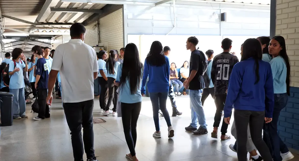estudante do Pé-de-Meia é isento da taxa de inscrição