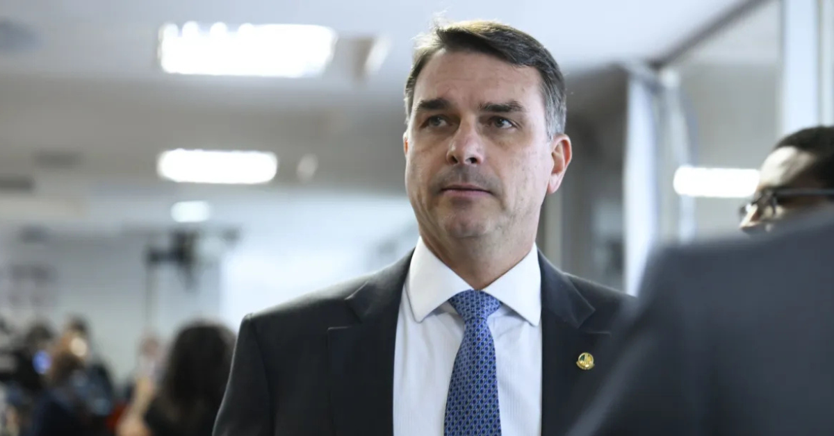 TSE julga nesta terça-feira decisão que suspendeu pesquisa eleitoral que apontou desvantagem de Flávio Bolsonaro