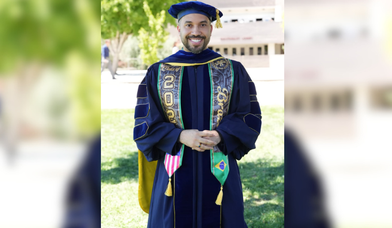 Gil do Vigor celebra PhD nos EUA e é convidado para lecionar em Chicago