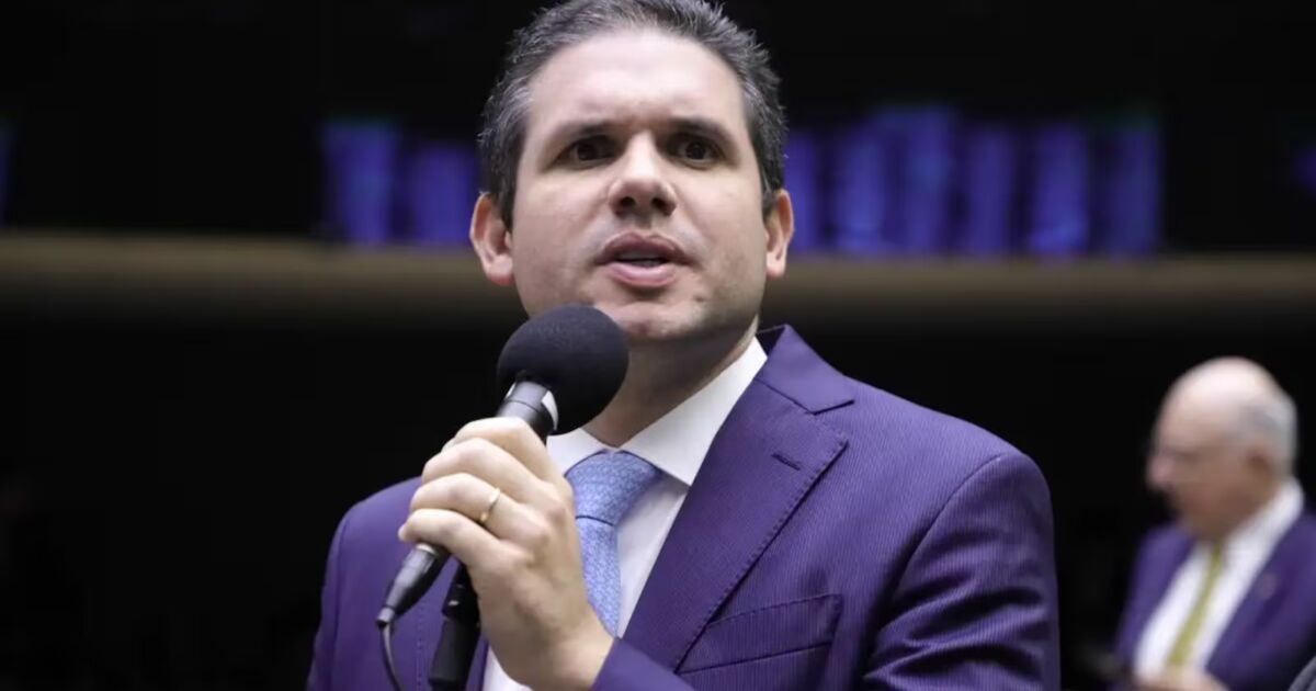 Motta convoca líderes para discutir votação do fim da escala 6×1