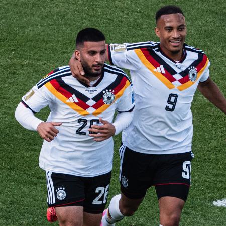 Alemanha vira sobre Costa do Marfim e avança na Copa do Mundo