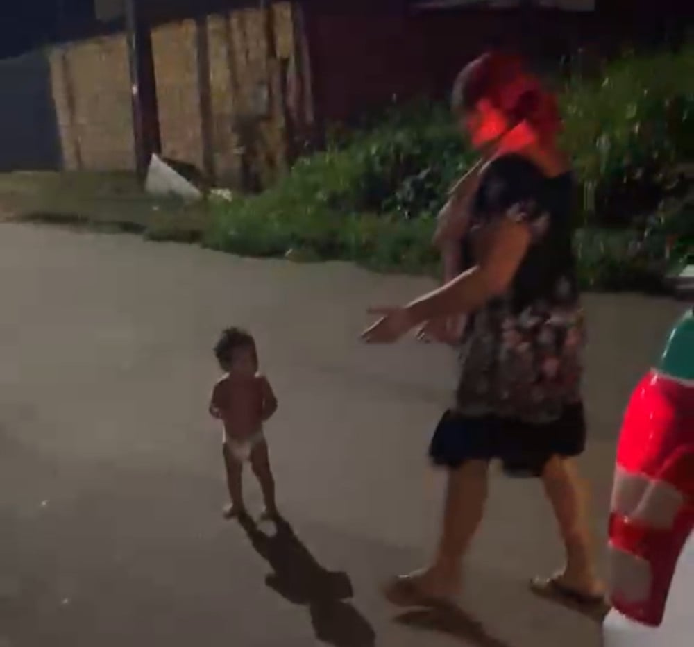 Bebê de um ano é encontrado sozinho em rua durante a madrugada em Alto Alegre