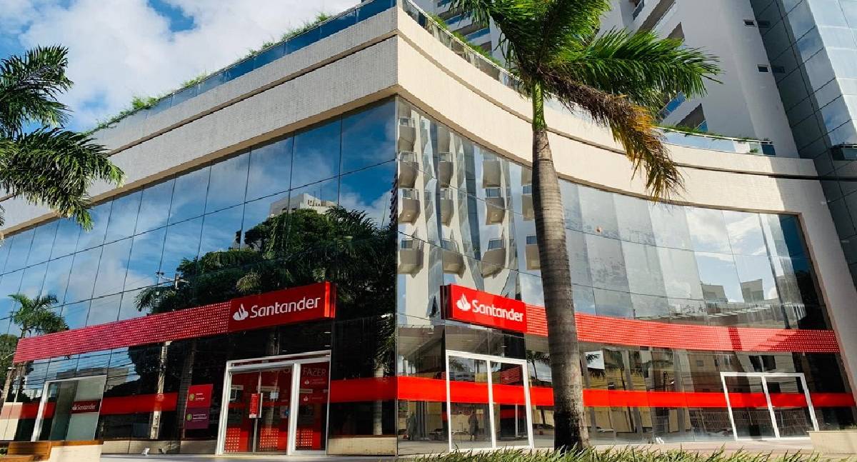 Santander lança programa global de trainee para recém-formados