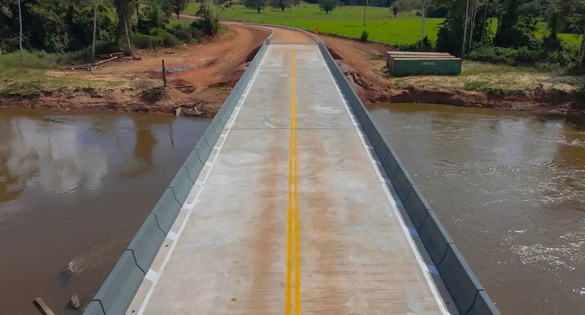 COMUNICADO – Ponte sobre o Rio Pimenta Bueno tem tráfego liberado e entra na fase final de recebimento pelo DER em Chupinguaia