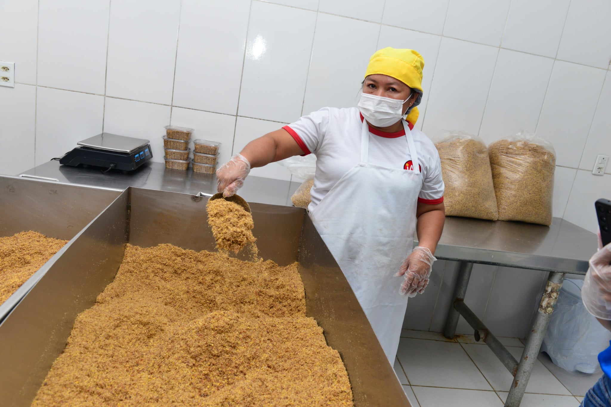 Com meta de 1,6 tonelada, produção da Maior Paçoca do Mundo entra na reta final para distribuição no dia 16